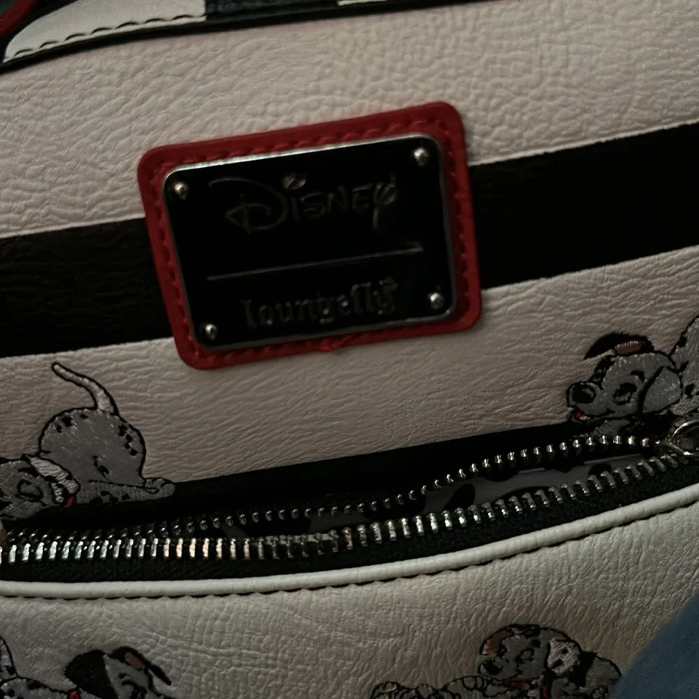 NWT Loungefly 101 Dalmatian backpack - Picture 6 of 6